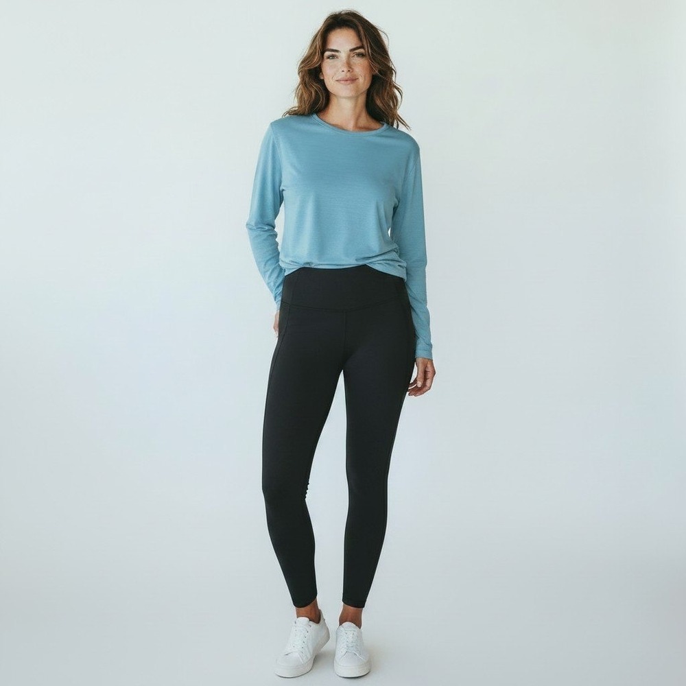 Brooks Distance Long Sleeve Running Blue Shirt Thumbholes Women
Athleisure SZ M